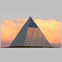 Norman Foster, Palace of Peace and Reconciliation (2006), Astana, Kazakhstan, photo on architecture-history.jpg